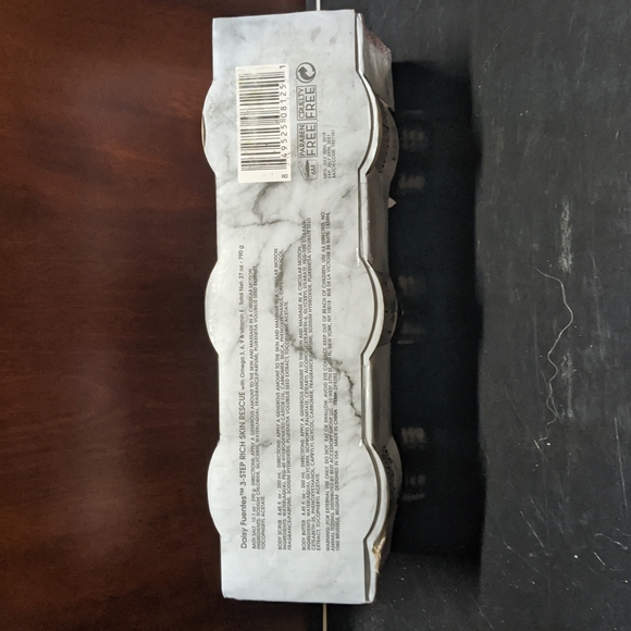 Daisy Fuentes 3-Step Rich Skin Rescue - Picture 7 of 9